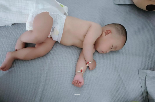 柳林孕妇肚子一跳一跳